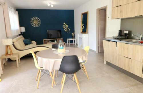 Pianotolli-Caldarello Villa | Tranquil Terra di Sole: Oceanfront Retreat with Pool & Beach