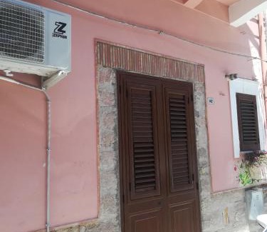 Capaci House | Pet-Friendly Comfort at Terra e Mare: Rated 8.5/10