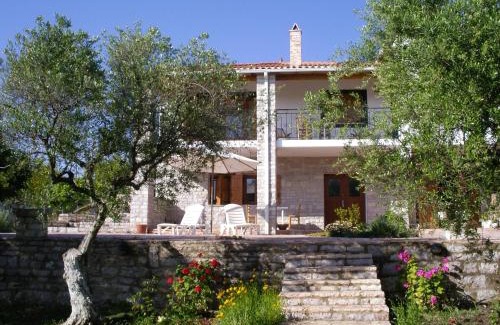 Skafidia Resort | Relax at Ionianeon Apartments with Ocean Views & Beach Access