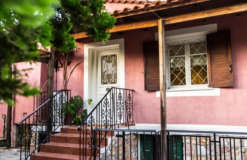 Kropia House | Discover TERRA Paradiso: Ocean View & Basketball Court