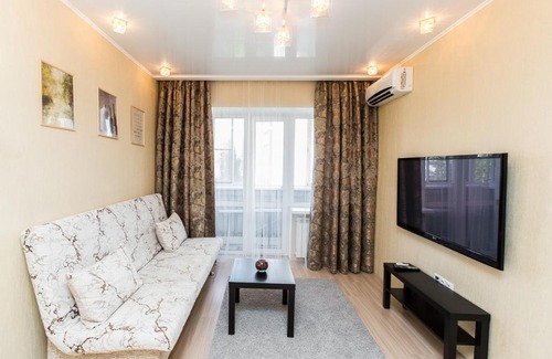 Chelyabinsk Apartment | Top-Rated Stay at Terrace Воровского - Guest Rated 9/10