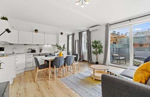Neulerchenfeld Apartment | Spacious Terrace Suite Near Wiener Stadthalle - 9.2/10 Rated