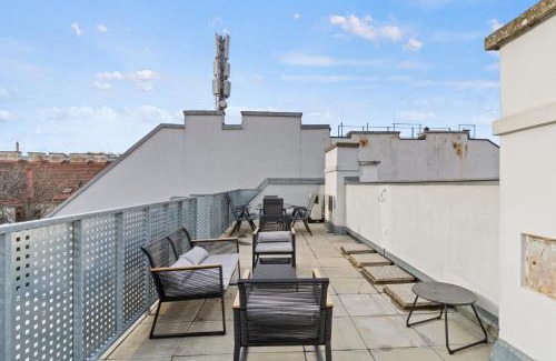 Neulerchenfeld Apartment | Spacious Terrace Suite Near Wiener Stadthalle - 9.2/10 Rated