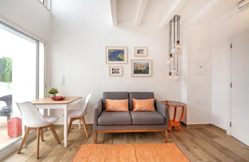 Sao Pedro Apartment | Oceanfront Terrace Barqueta Studio with Top Guest Ratings
