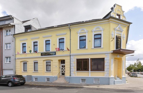 Oberhausen Apartment | Cozy Oberhausen Apartment with Terrace and Breakfast Included