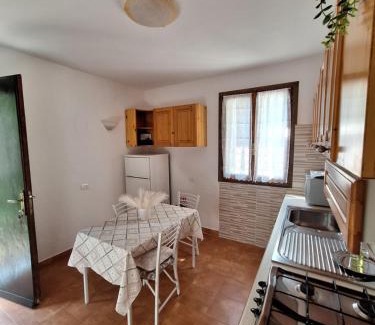 Cinque Terre Apartment | Terrace on the green