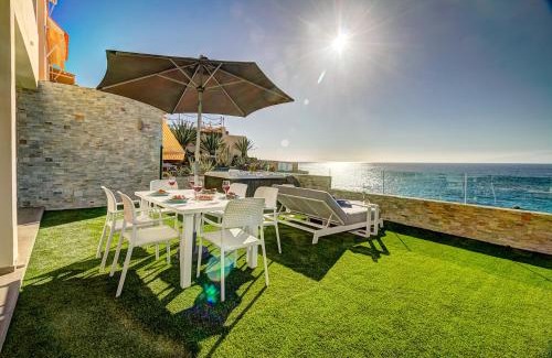 Callao Salvaje Apartment | Elegant Terrace on the Sea with Pool and Hot Tub Retreat