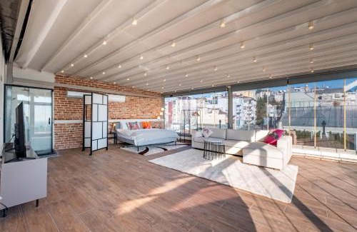 Tophane Apartment | Terrace Penthouse Apartment with Stunning View