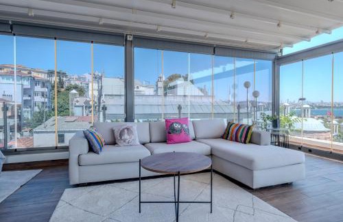 Tophane Apartment | Terrace Penthouse Apartment with Stunning View