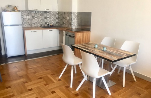 Fabron Apartment | Stunning 2-Bedroom Apartment with Terrace & Sea View