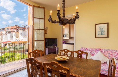 Canet de Mar House | Beachside Terraced House in Barcelona with Free Wifi