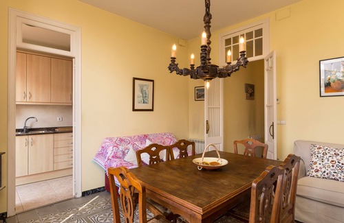 Canet de Mar House | Beachside Terraced House in Barcelona with Free Wifi