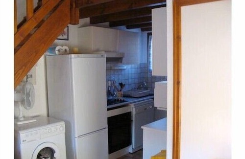 Biscarrosse Plage House | Seaside Terraced House: Oceanfront Pool & Pet-Friendly Retreat