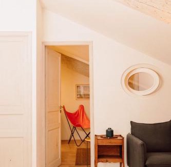 Salleles-d'Aude Apartment | Scenic Terrace Overlooking the Vineyard with Ocean View