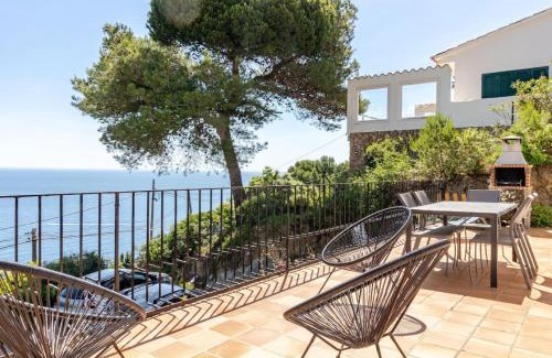 Aiguablava Apartment | Cozy La Terrasse de la Mer: Pool, Ocean View & Family-Friendly