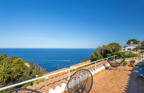 Aiguablava Apartment | Oceanfront Escape at La Terrasse de la Mer with Pool