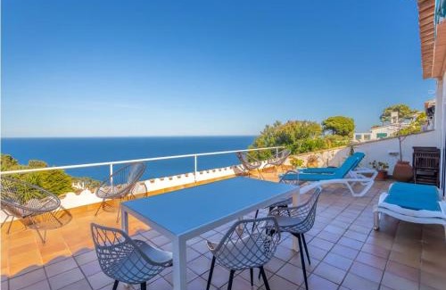 Aiguablava Apartment | Oceanfront Escape at La Terrasse de la Mer with Pool