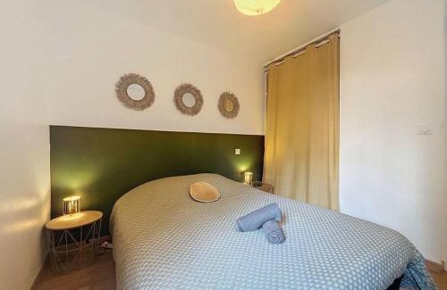 Fer a Cheval Apartment | Inviting Terrasse de la Prairie - 4-Star Family Retreat
