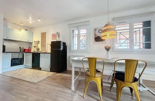 Fer a Cheval Apartment | Inviting Terrasse de la Prairie - 4-Star Family Retreat