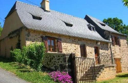 Terrasson-la-Villedieu Cottage | Charming Terrasson Farmhouse in Scenic Périgord Noir