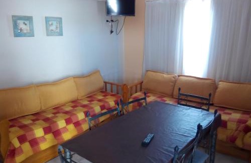 Las Grutas Apartment | Relax at Terraza al Sol: Family-Friendly with Pool Access