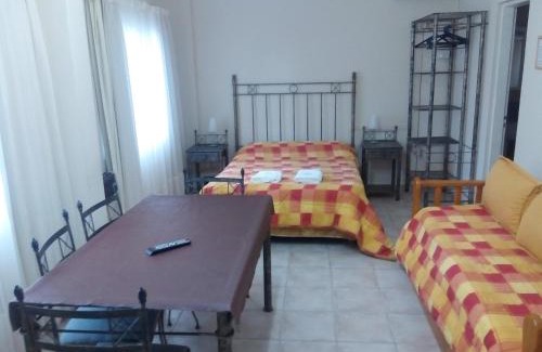Las Grutas Apartment | Relax at Terraza al Sol: Family-Friendly with Pool Access