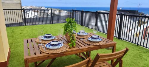 Burela Apartment | Experience Oceanfront Bliss at Terraza Vistas 360°