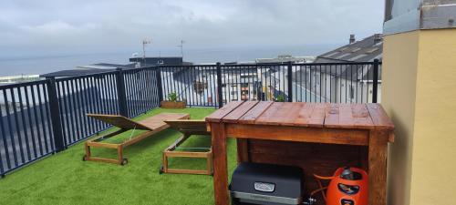 Burela Apartment | Experience Oceanfront Bliss at Terraza Vistas 360°