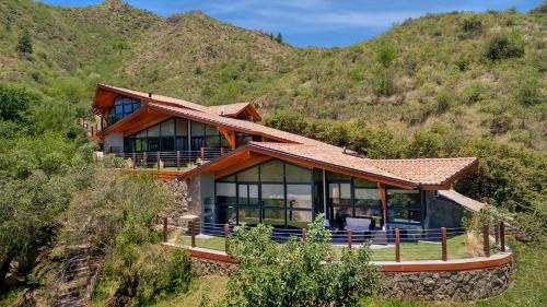 Villa General Belgrano Cabin | Discover Terrazas de Belgrano - Family-Friendly Mountain Retreat