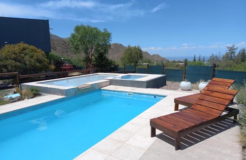 Mendoza House | Pet-Friendly Cabañas de Montaña at Terrazas de la Quinta