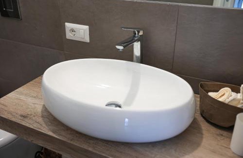 Capodimonte Apartment | Oceanfront Terrazza Paradiso: Guest Rated 9.7 with Rooftop