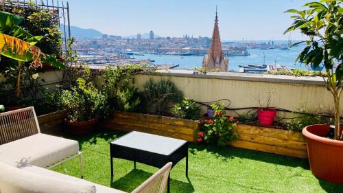 San Teodoro Apartment | Scenic Terrazza su Genova - Family & Pet-Friendly Retreat