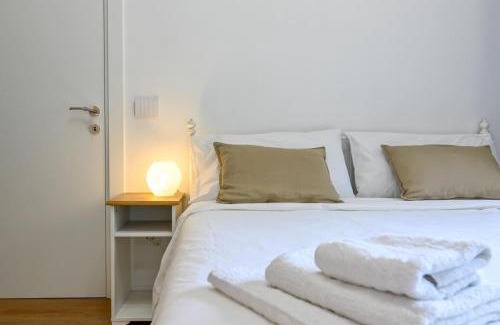 Riva di Solto Apartment | Terrazza sul Lago - Solto Collina - by HOST4U