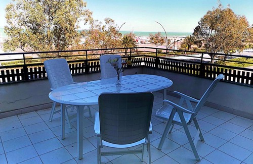 Marina di Vasto Apartment | Experience Terrazza Sul Mare Vasto: 4-Star Child-Friendly Stay