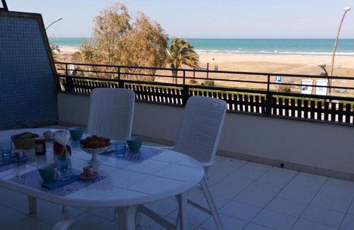 Marina di Vasto Apartment | Experience Terrazza Sul Mare Vasto: 4-Star Child-Friendly Stay