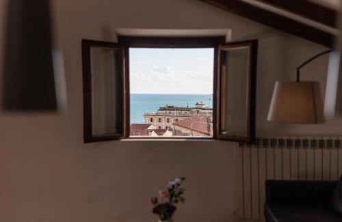 Rione Duomo Apartment | Discover Casa Dorotea in Salerno, Amalfi Coast