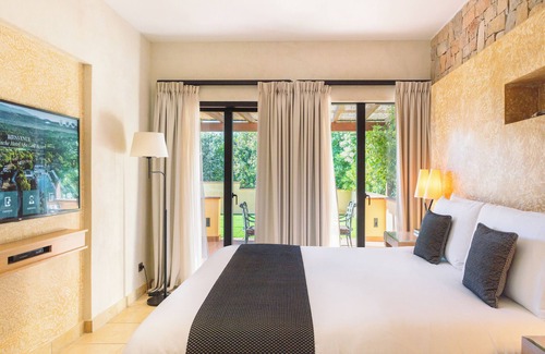 Tourrettes Hotel | Elegant Terre Blanche Hotel Spa Golf Resort: Guest Rated 9.8