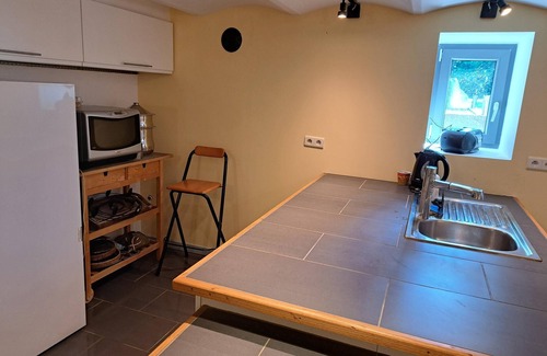 Lens House | Family-Friendly Retreat Near Pairi Daiza with Great Amenities