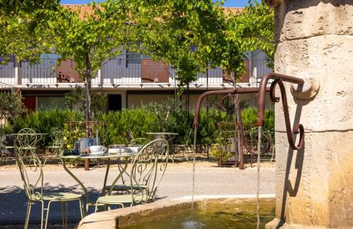 Saint Tronquet Business Park Hotel | Relax at Terre de Provence Hôtel & Spa with Ocean Views