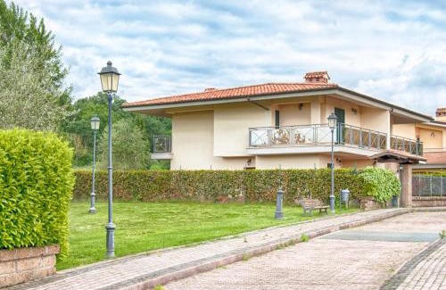 Monterosi Resort | Explore Terre dei Consoli Resort e Golf - Pet Friendly Getaway
