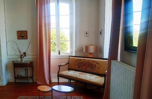 Port-Louis House | Oceanfront Retreat at Terre en Mer - Guest Rated 9/10