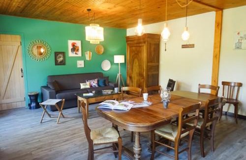 La Flocelliere House | Elegant Terre et Eau Gite with Spa and Pet-Friendly Perks