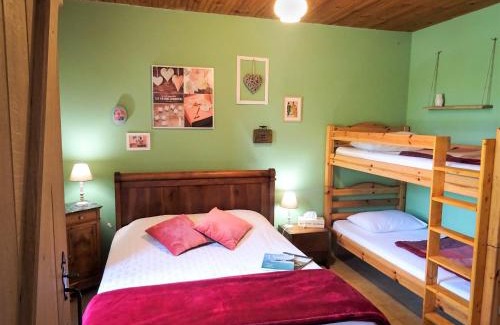 La Flocelliere House | Elegant Terre et Eau Gite with Spa and Pet-Friendly Perks