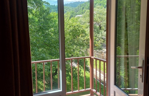 Dilijan House | Terrific 5-bedroom building in Dilijan