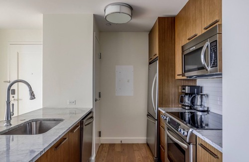 Bay Village Apartment | Inviting Back Bay 1BR with Gym & Convenient Amenities