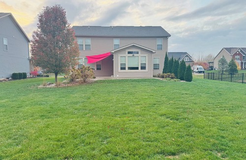 Canal Winchester House | Terrific house with AC in charming Canal Winchester