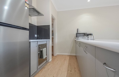 Port Hedland Ski Chalet | Terrific Townhouse 3x2 in CBD