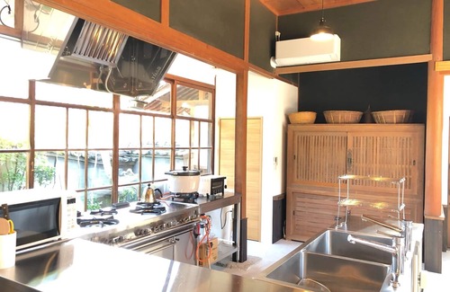 Ieura House | Experience Teshimas Oceanview Retreat with Family-Friendly Amenities