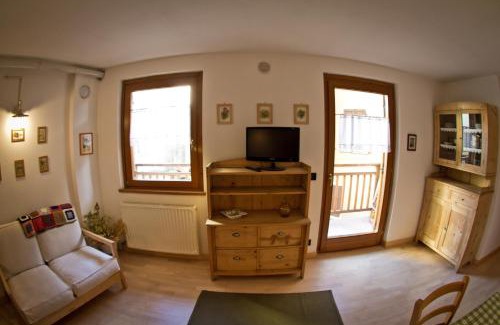 Castello Tesino Apartment | Family-Friendly Stay at Tesino Appartamenti - Rated 9/10