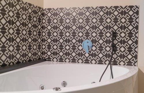 Salerno Bed & Breakfast | Cozy Tesoro Nascosto B&B with Kitchen and Pet-Friendly Options